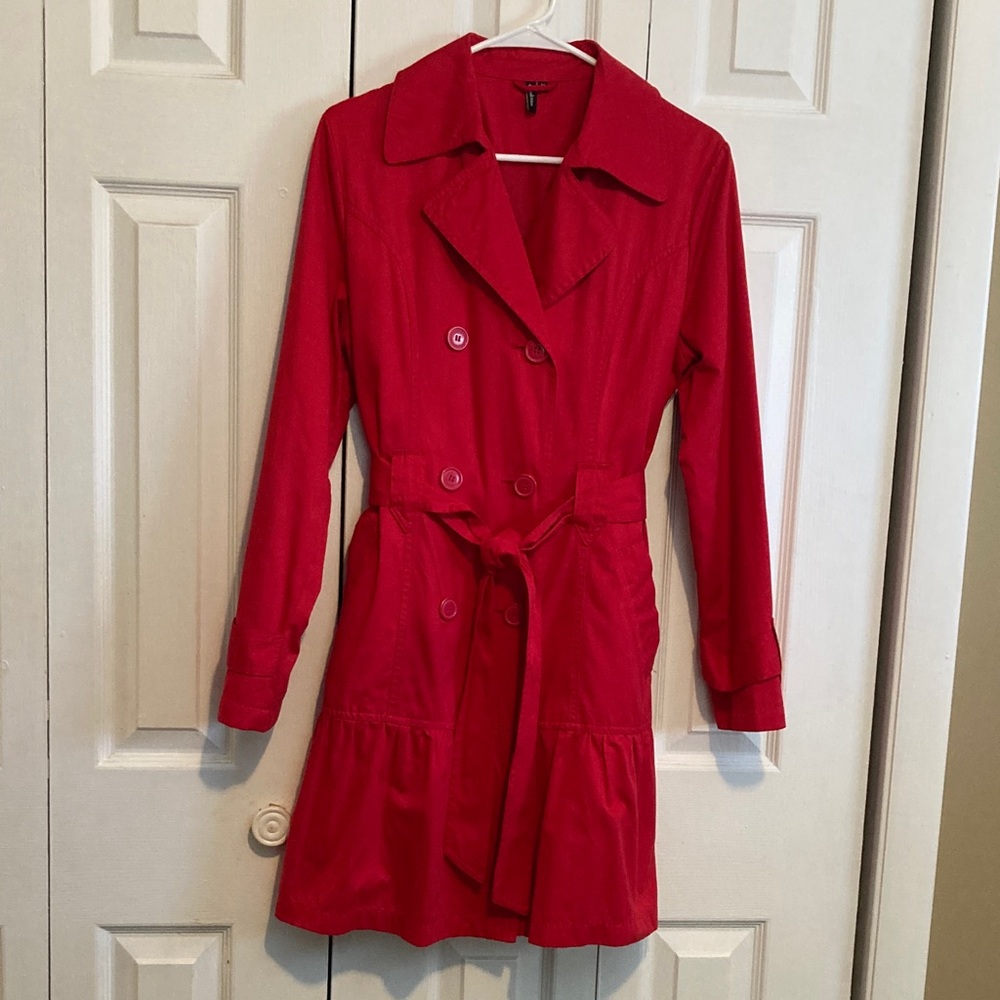 Cute Double breasted Red lightweight Spring Coat.size M Fully lined